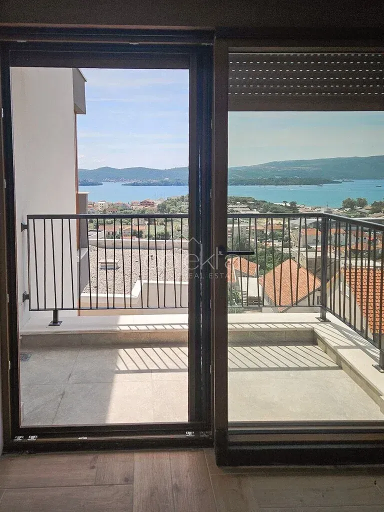 Prodaja, stan, 72m², Tivat, Crna Gora