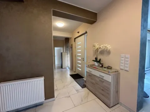 Rent, house, 310m², Karaburško Polje, Podgorica - image 4