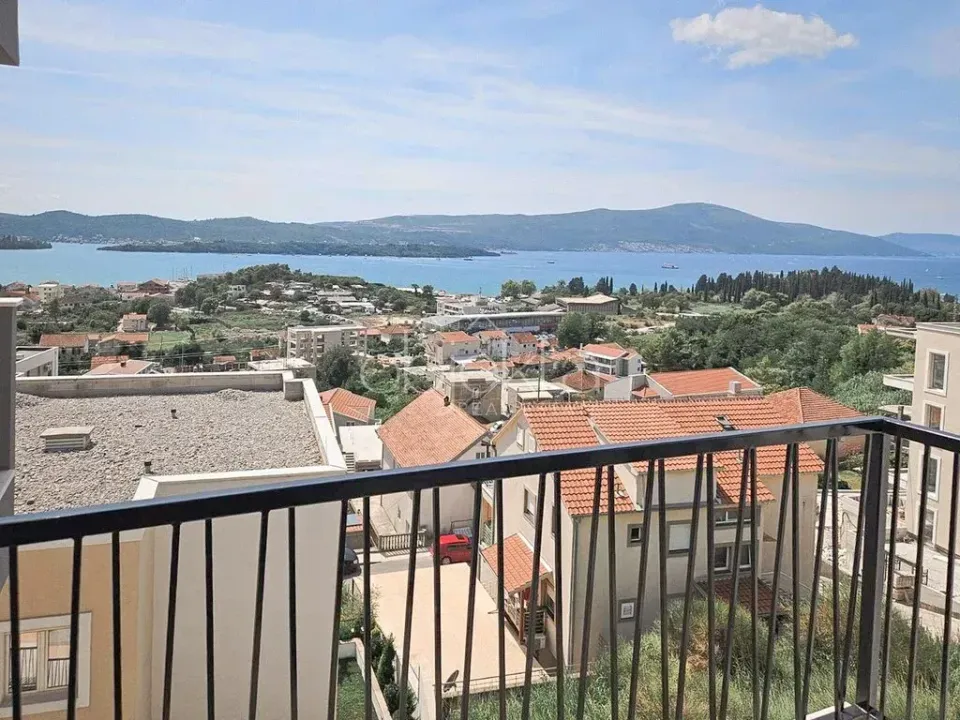 Sale, two bedroom apartment, 72m², Tivat, Crna Gora
