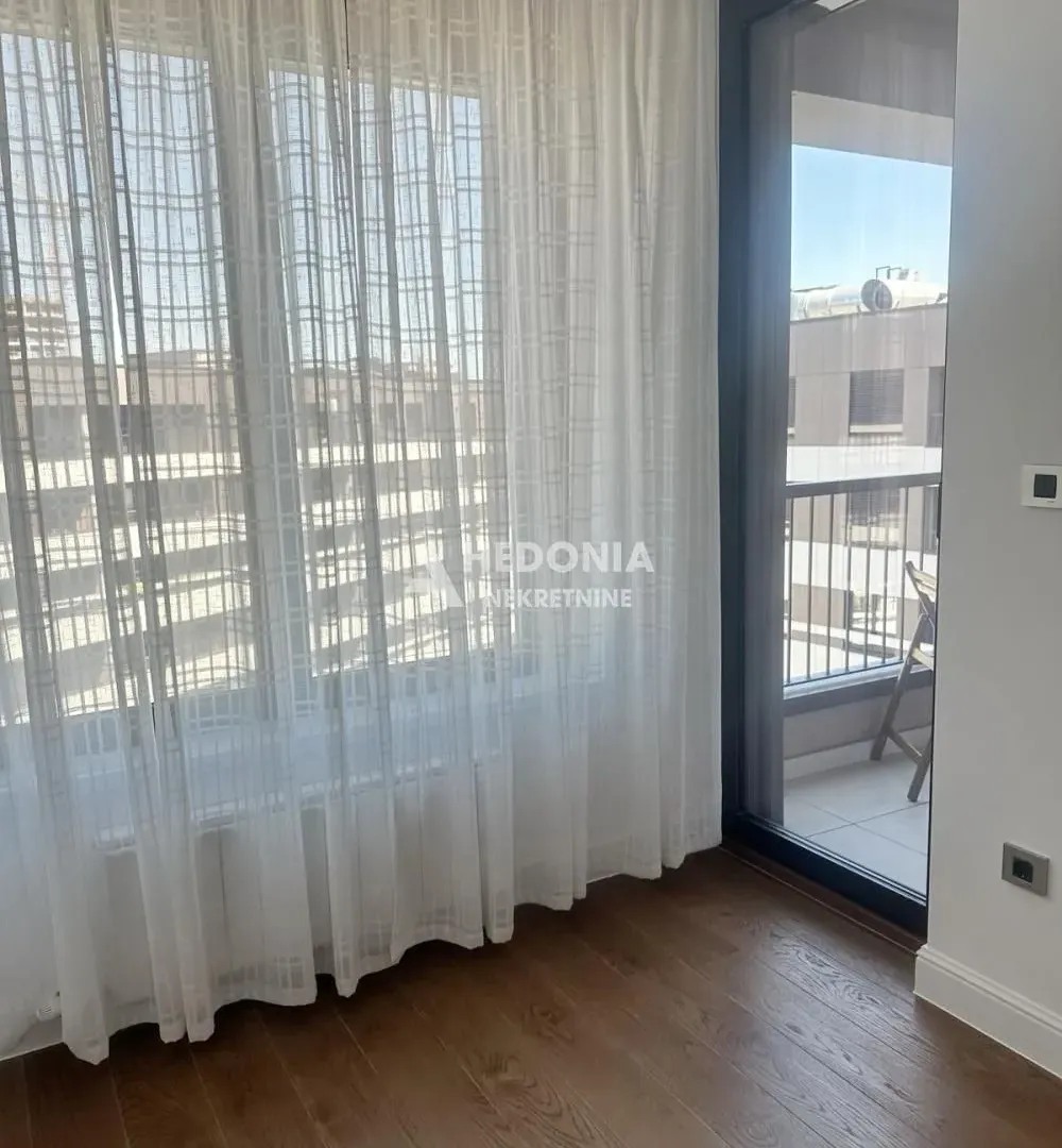 Rent, three bedroom apartment, 61m², Novi Beograd Blok 65, Novi Beograd Sve Podlokacije