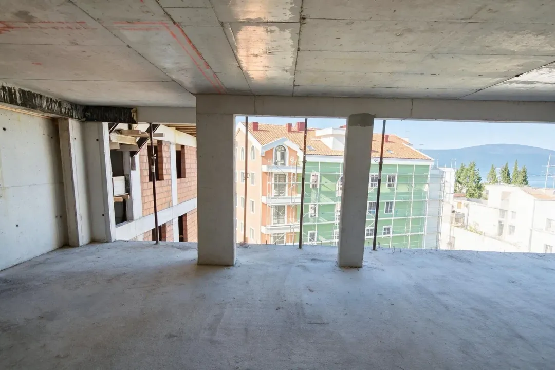 Prodaja, dvosoban stan, 45m², Tivat, Crna Gora