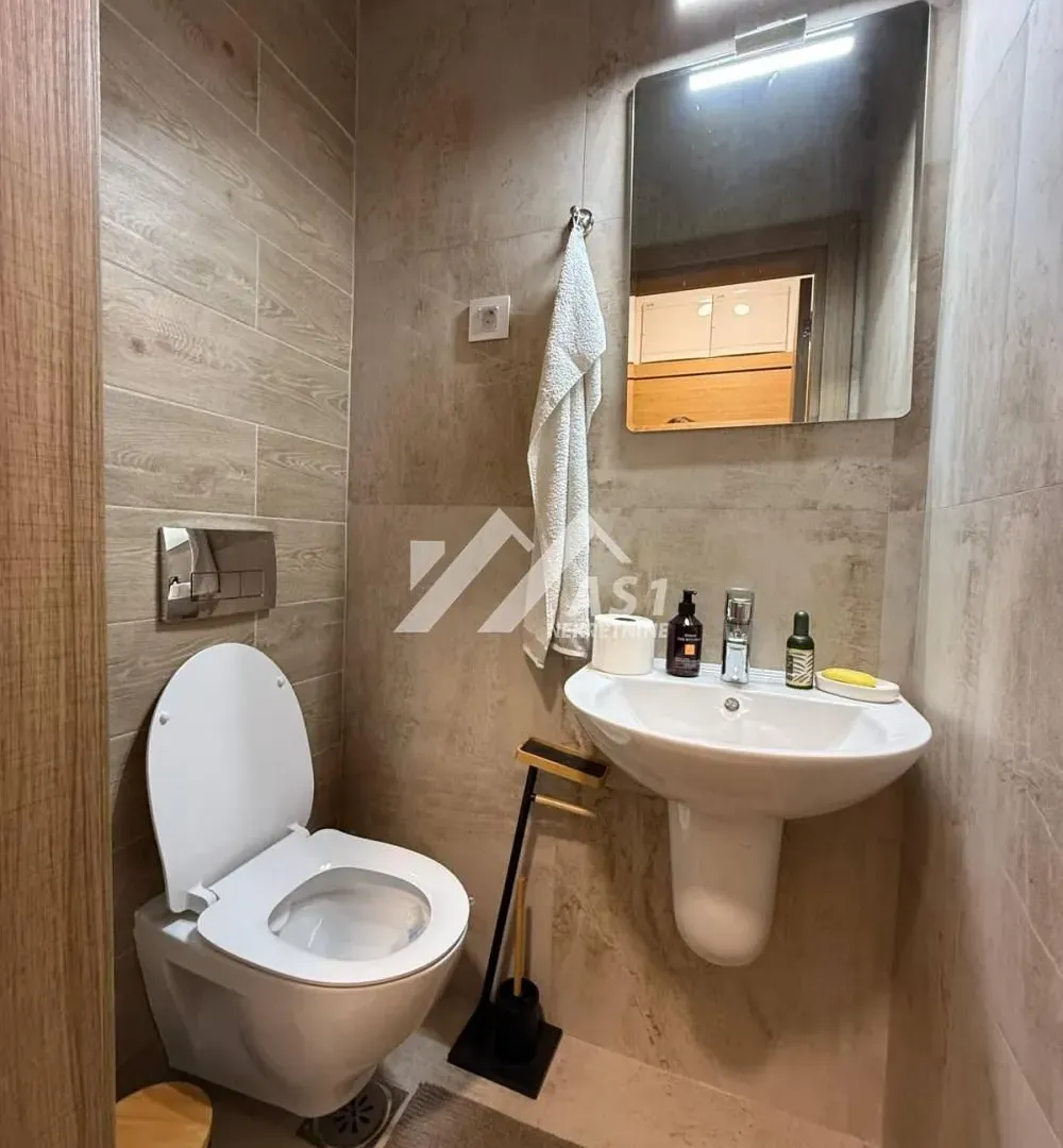 Izdavanje, trosoban stan, 60m², Petrovaradin, Novi Sad