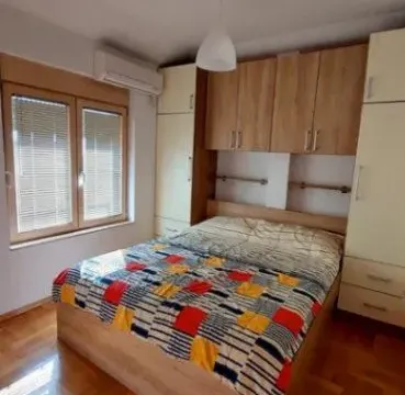 Prodaja, jednosoban stan, 46m², Stari Aerodrom, Podgorica - image 6