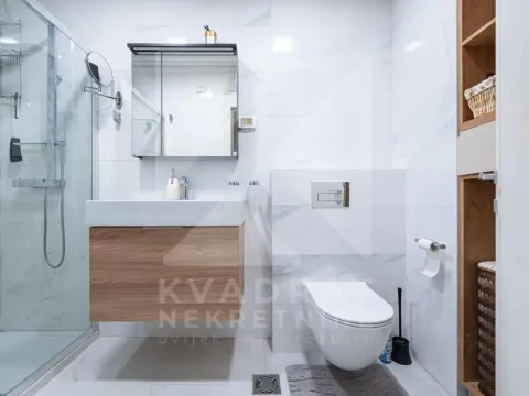 Sale, two bedroom apartment, 68m², Central Point, Podgorica - image 13