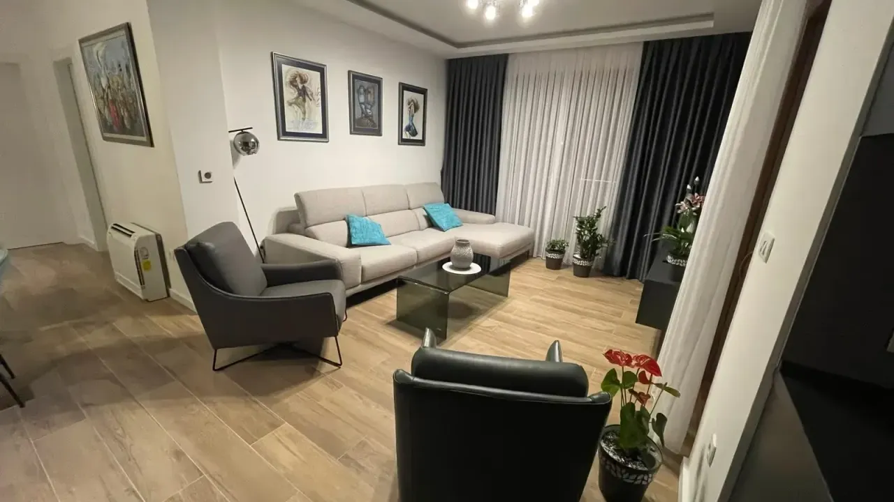 Prodaja, stan, 98m², Kotor, Crna Gora
