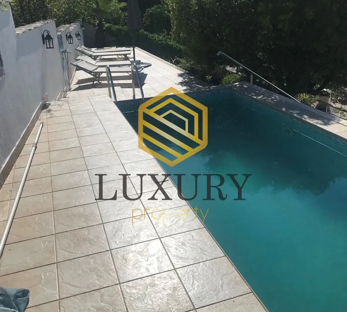 Rent, house, 230m², Bečići, Budva