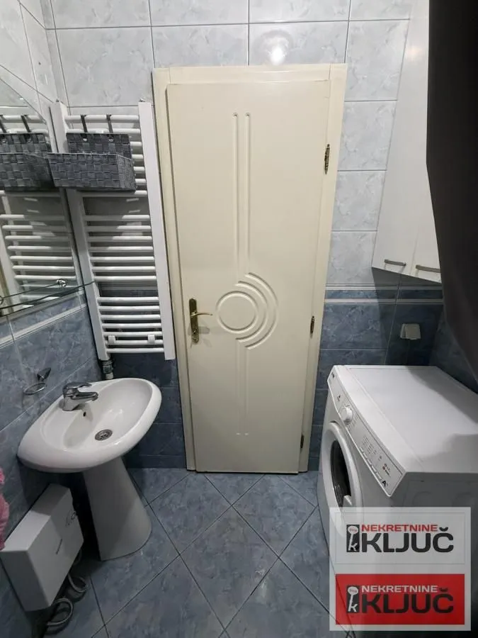 Izdavanje, jednosoban stan, 29m², Sajmište, Novi Sad
