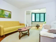 Rent, three bedroom apartment, 130m², Budva, Crna Gora - image 2