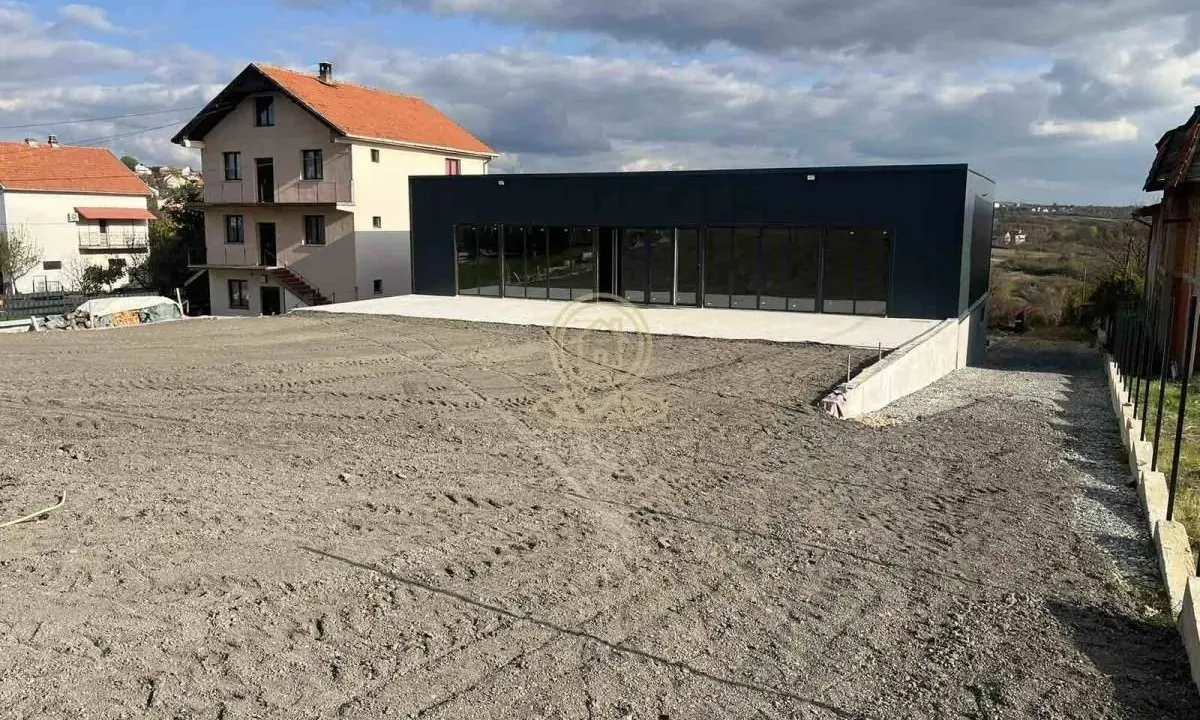 Izdavanje, poslovni prostor, 480m², Meljak, Barajevo