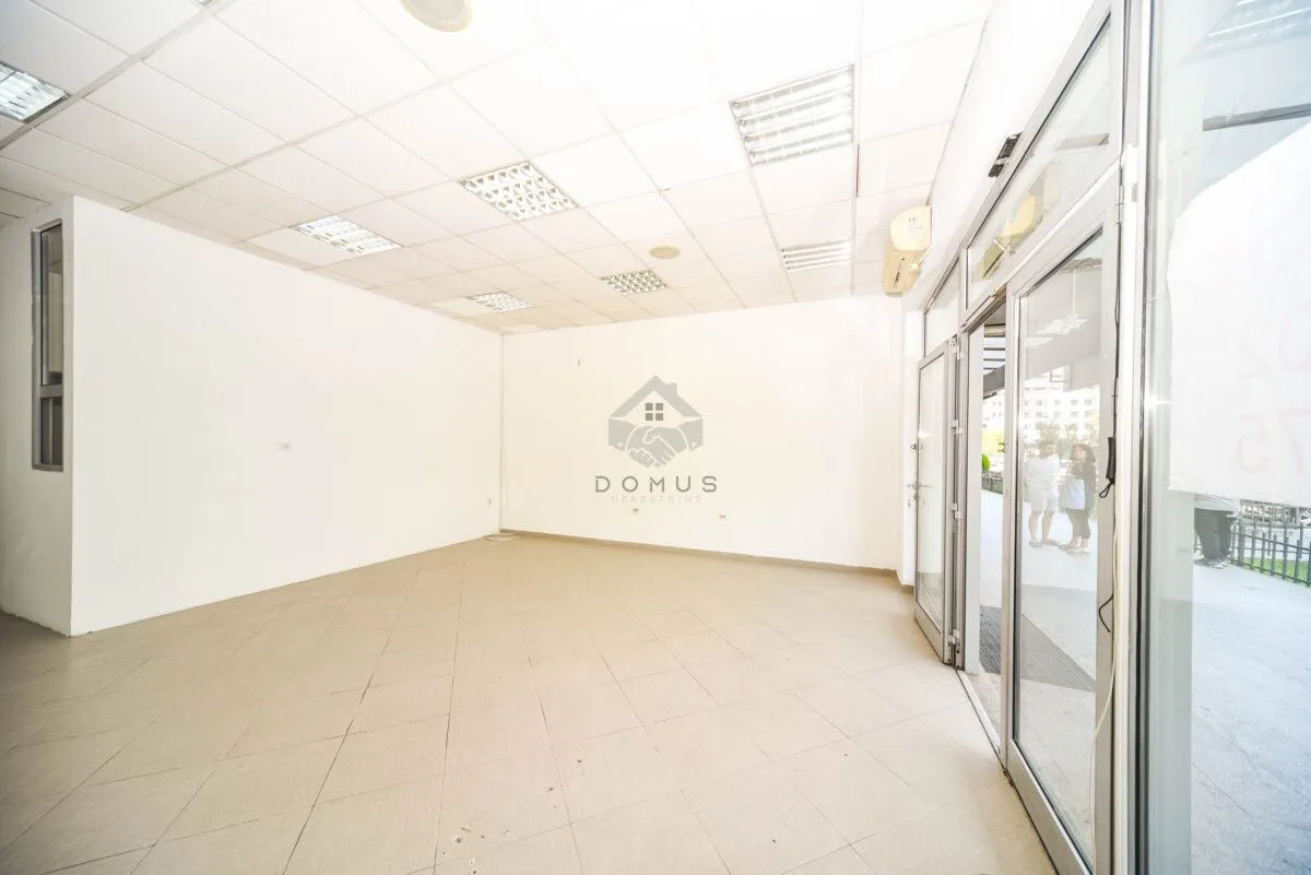 Rent, office space, 67m², Pobrežje, Podgorica