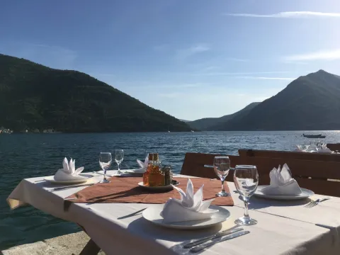 Prodaja, jednosoban stan, 29m², Perast, Kotor - image 5