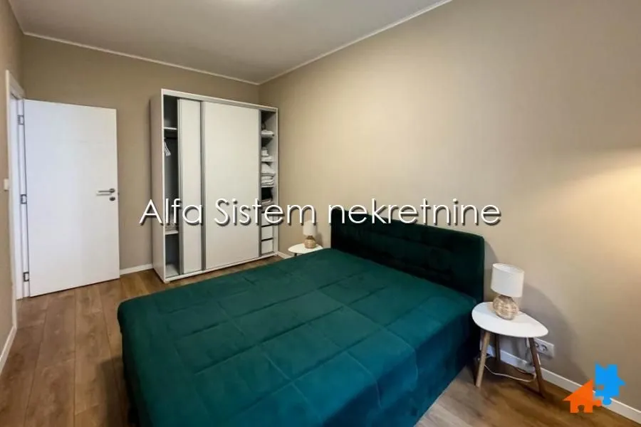 Rent, two bedroom apartment, 68m², Kalenić Pijaca, Vračar Sve Podlokacije