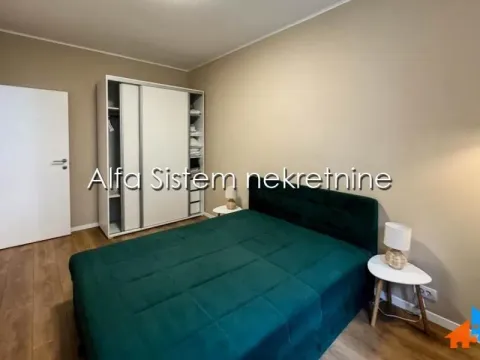 Rent, two bedroom apartment, 68m², Kalenić Pijaca, Vračar Sve Podlokacije - image 10