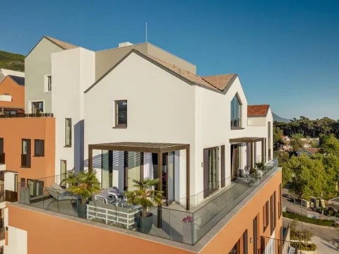 Prodaja, dvosoban stan, 179m², Porto Montenegro, Tivat - image 4