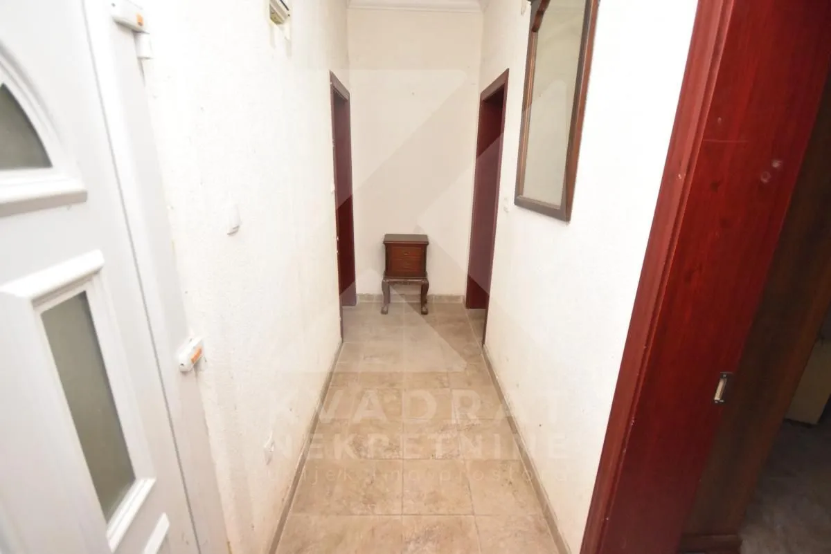 Prodaja, kuća, 343m², Zagorič, Podgorica