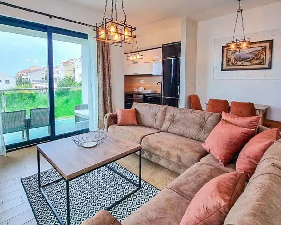 Prodaja, dvosoban stan, 72m², Budva, Crna Gora