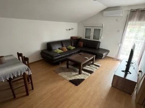 Izdavanje, dvosoban stan, 50m2, Gornja Gorica, Podgorica Izdavanje, dvosoban stan, 50m2, Gornja Gorica, Podgorica