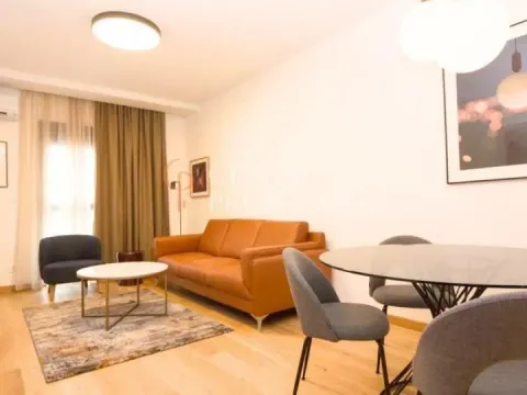 Izdavanje, stan, 46m², City Kvart, Podgorica - image 1