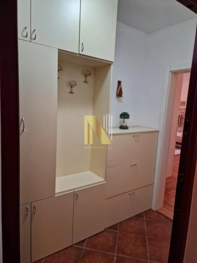 Izdavanje, dvosoban stan, 51m², Bulevar Evrope, Novi Sad Sve Podlokacije