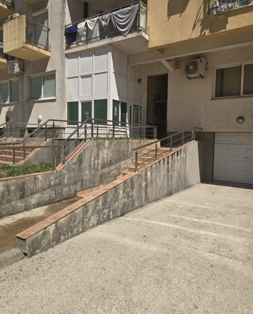 Rent, office space, 24m², Stara varoš, Nikšić