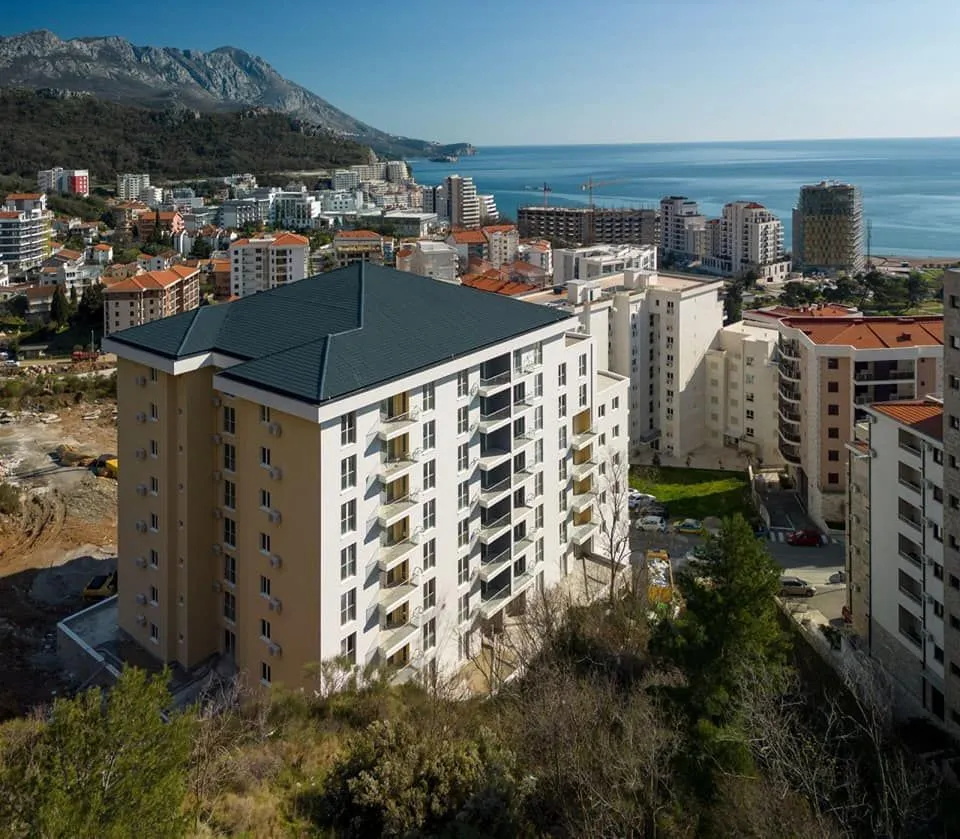 Sale, two bedroom apartment, 74m², Bečići, Budva