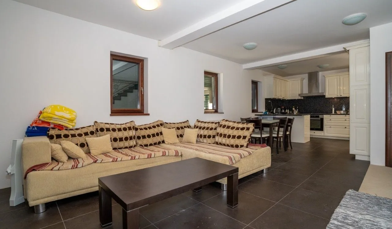 Prodaja, kuća, 121m², Tivat, Crna Gora