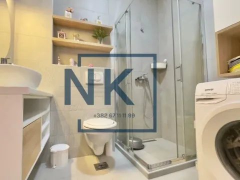 Izdavanje, dvosoban stan, 70m², Centar, Podgorica - image 12