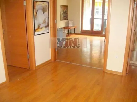 Izdavanje, trosoban stan, 87m², Altina, Beograd - image 3