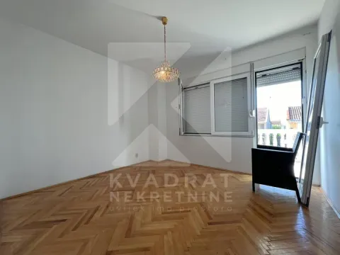 Izdavanje, kuća, 500m², Stari Aerodrom, Podgorica - image 5