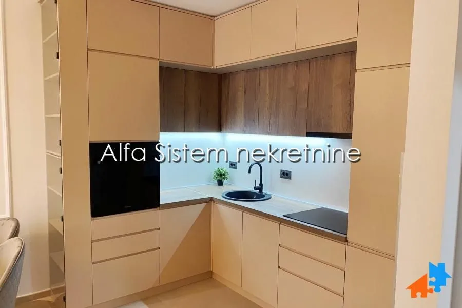 Rent, three bedroom apartment, 70m², Stari Grad, Beograd