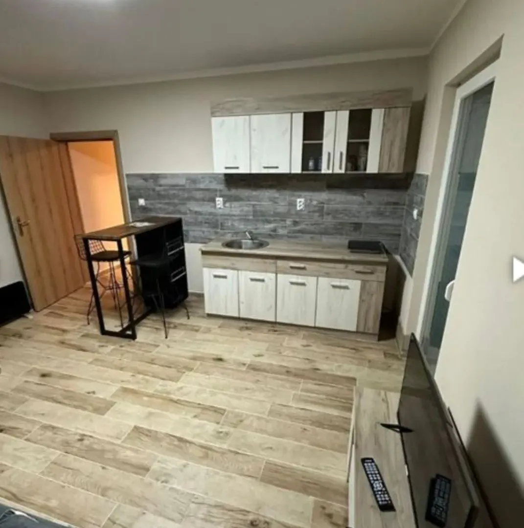 Prodaja, dvosoban stan, 38m², Kraljevi Čardaci, Kopaonik