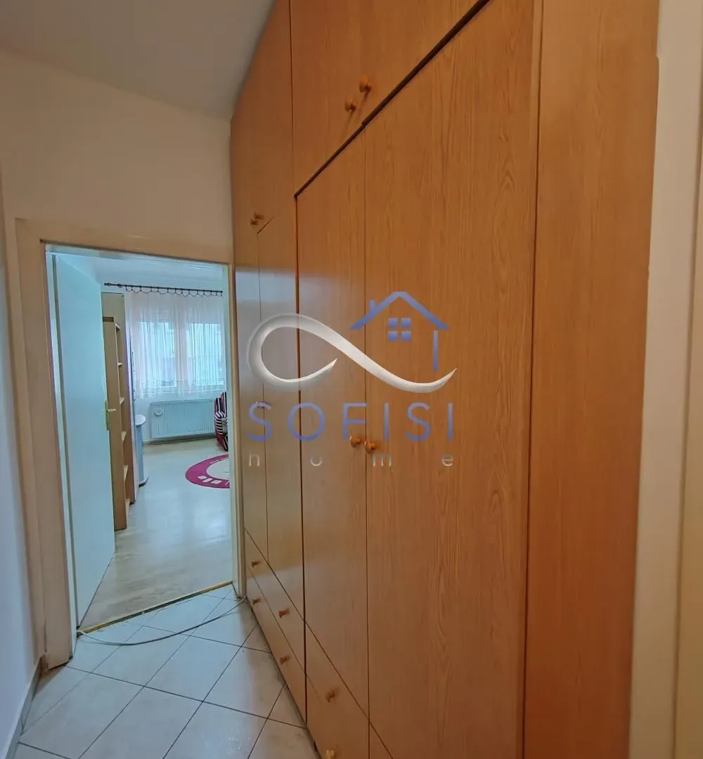 Izdavanje, dvosoban stan, 52m², Socijalno, Novi Sad Sve Podlokacije