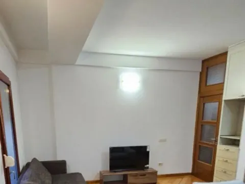 Izdavanje, dvosoban stan, 64m², Stari Aerodrom, Podgorica - image 4