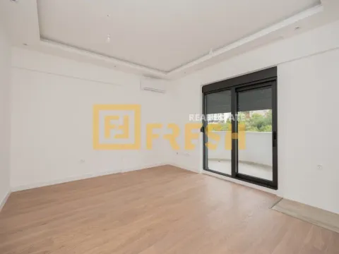 Sale, one bedroom apartment, 40m², Bečići, Budva - image 4