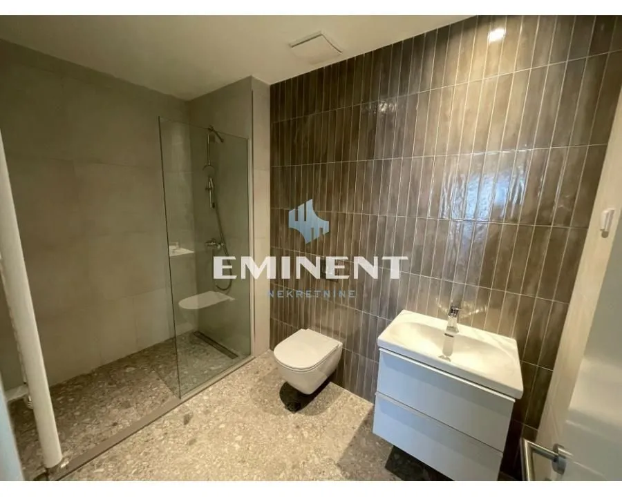 Rent, three bedroom apartment, 80m², Savski Venac, Beograd