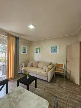 Rent, one bedroom apartment, 60m², Babin Do, Budva - image 2