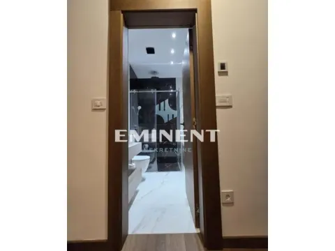 Prodaja, trosoban stan, 76m², Centar, Zlatibor - image 13