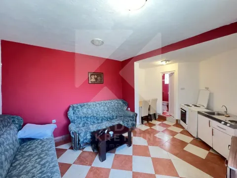 Izdavanje, garsonjera, 30m², Preko Morače, Podgorica - image 2