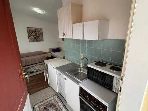 Izdavanje, stan, 30m², Blok 5, Podgorica - image 2