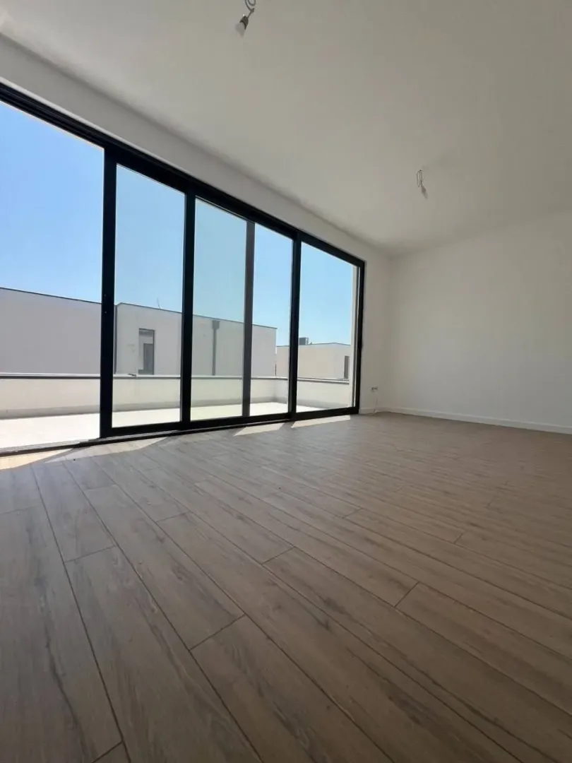 Prodaja, kuća, 166m², Lastva Grbaljska, Kotor