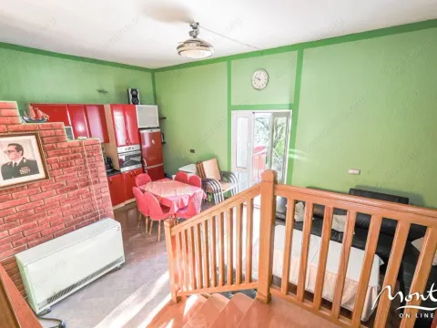 Prodaja, kuća, 194m², Tivat, Crna Gora - image 8