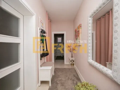 Prodaja, kuća, 180m², Dalmatinska ulica, Podgorica - image 13