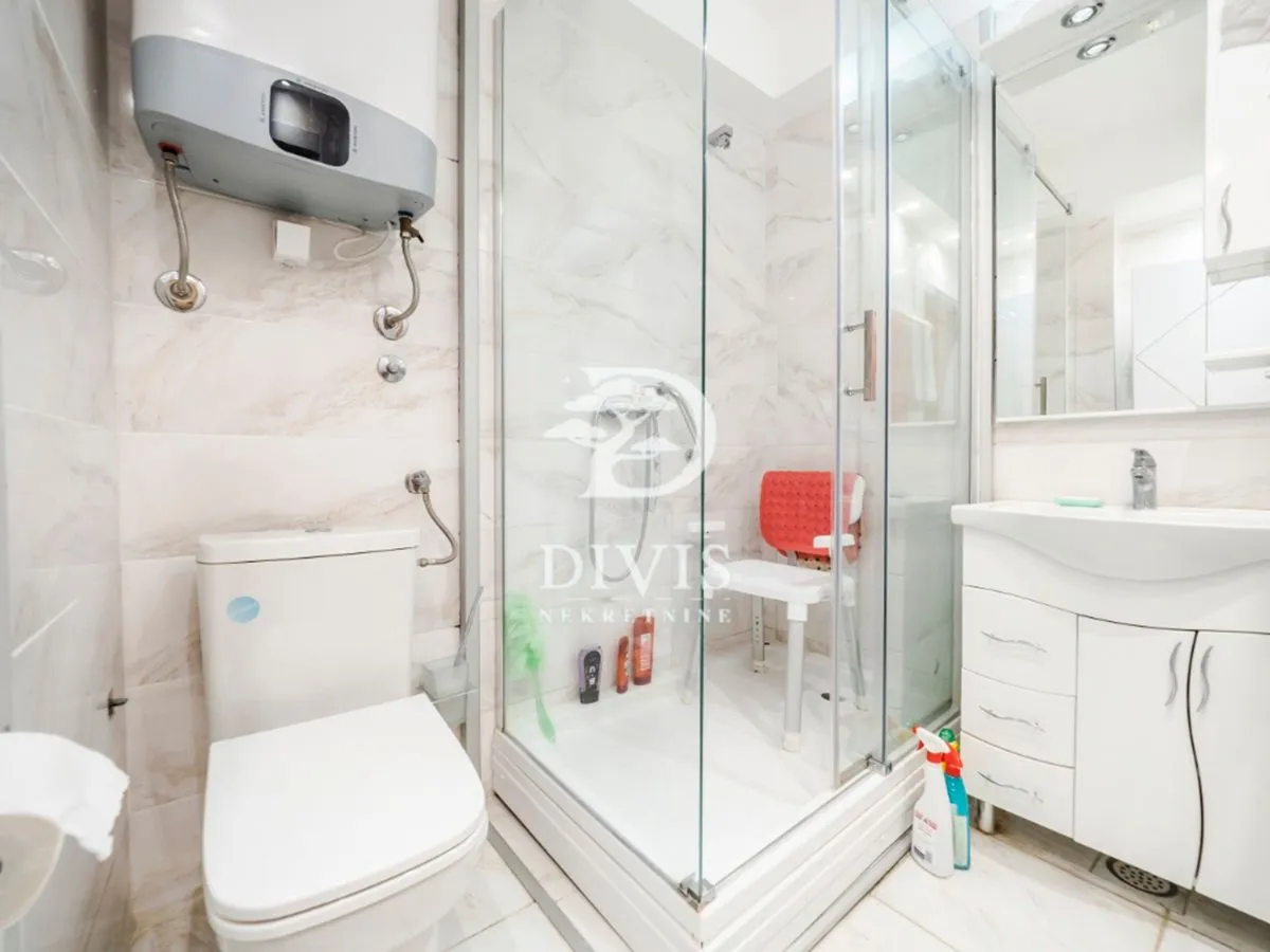 Sale, two bedroom apartment, 61m², Neimar, Vračar Sve Podlokacije