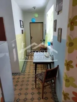 Sale, two bedroom apartment, 31m², Zemun Centar, Zemun Sve Podlokacije - image 5