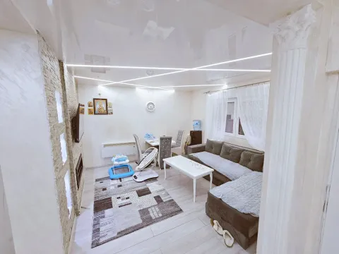 Sale, house, 61m², Zemun Sve Podlokacije, Beograd - image 17