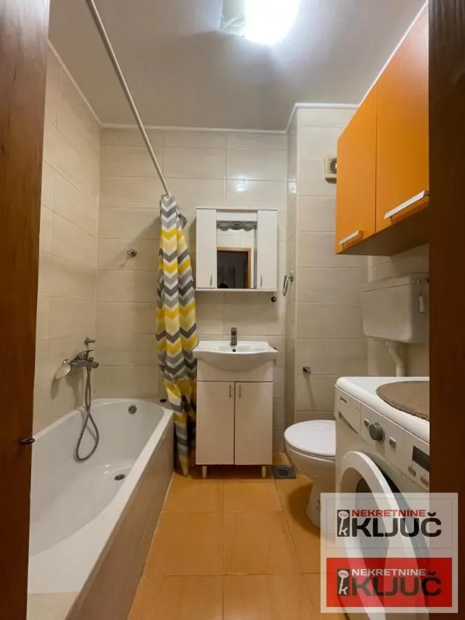 Izdavanje, jednosoban stan, 41m², Nova Detelinara, Novi Sad Sve Podlokacije