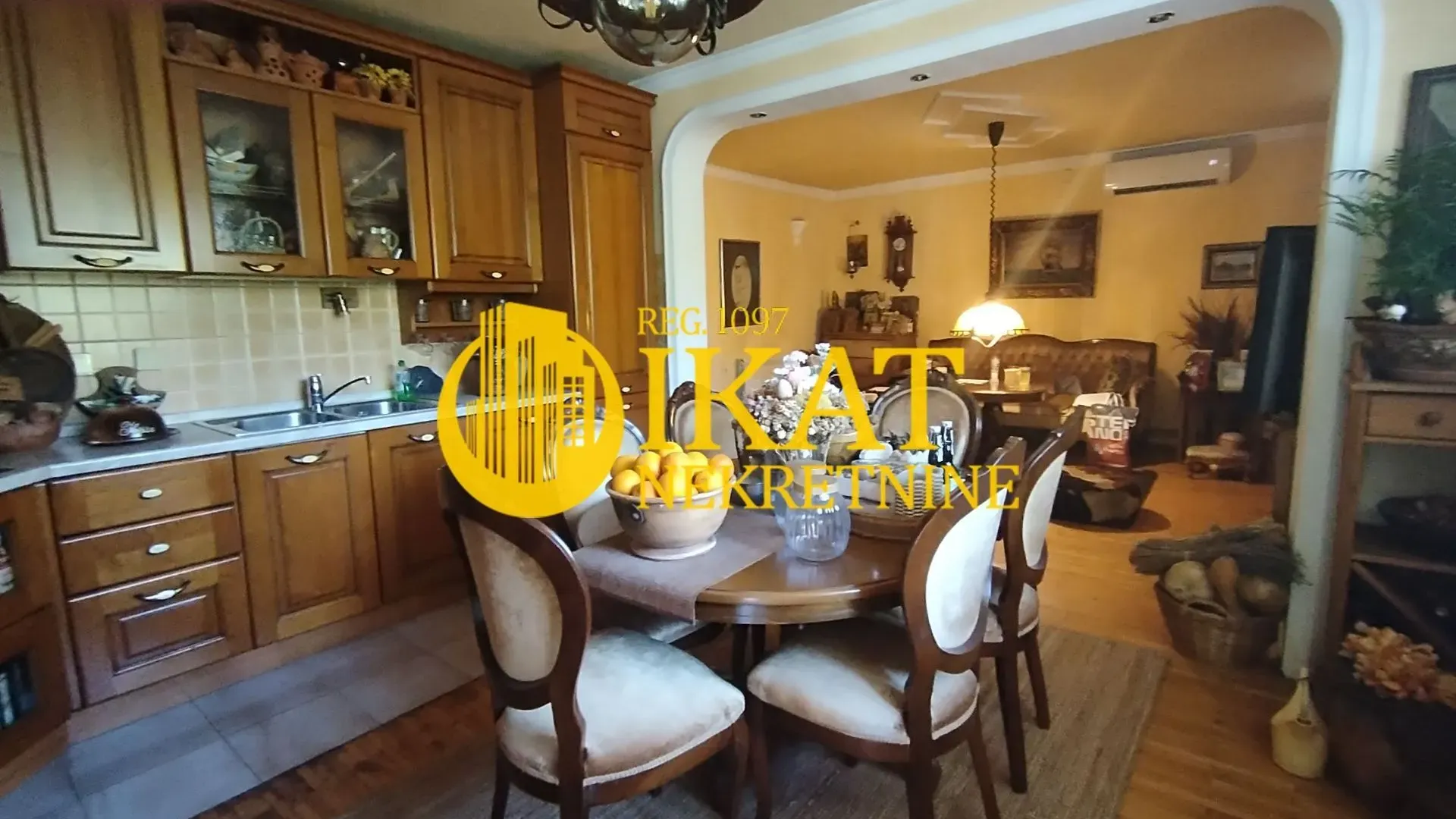 Prodaja, kuća, 250m², Palilula Sve Podlokacije, Beograd