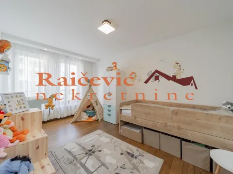 Prodaja, četvorosoban stan, 115m², Vračar, Šid - image 12