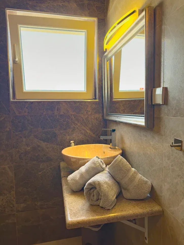 Prodaja, kuća, 702m², Centar, Ulcinj