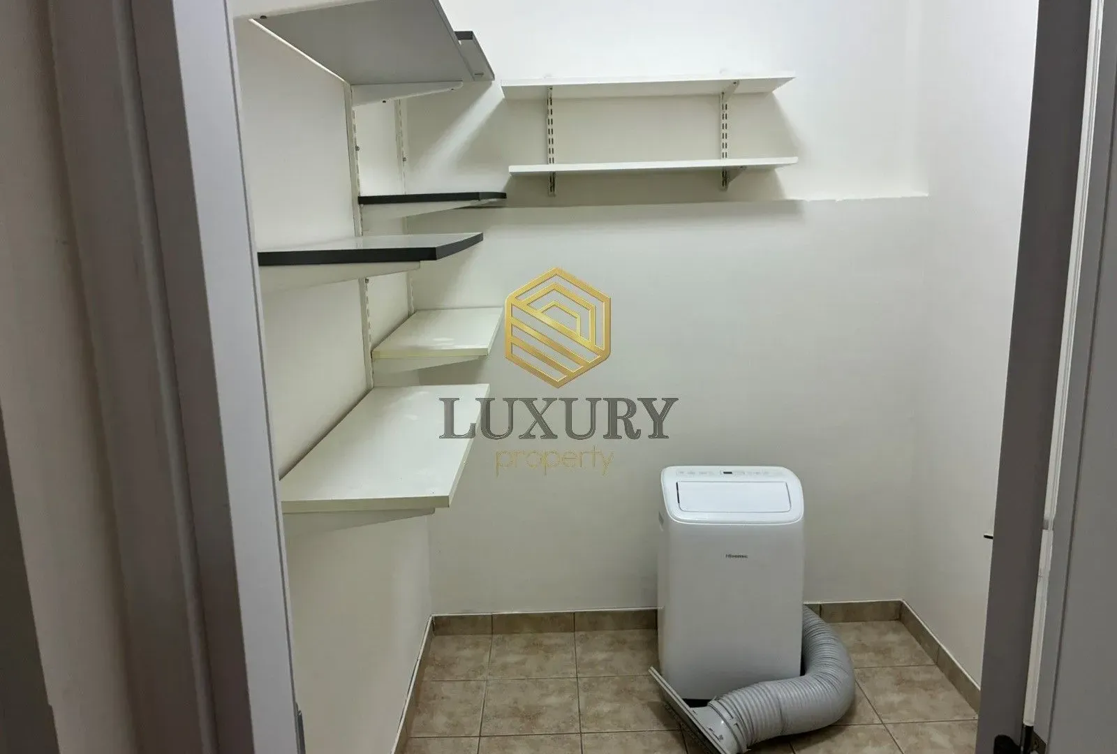 Rent, two bedroom apartment, 100m², Stari Aerodrom, Podgorica